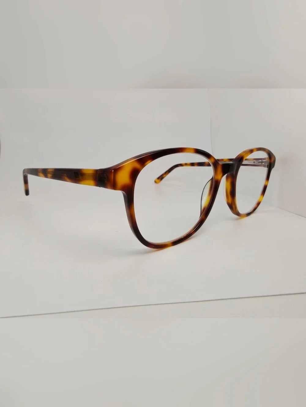 Gable. Tortoiseshell Round Eyeglass Frames. Spring Hinges.